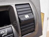 Porsche Boxster S 987 – Restauro completo dell’interno (pelle e plastiche) - Dettaglio dei pulsanti a bilanciere. (DOPO)