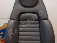 Ferrari 360 Modena Spider  - anno 2001 - Restauro interno in pelle e plastiche - Particolare dello schienale del sedile di guida. (DOPO)
