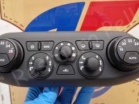 Ferrari 458 Italia Speciale – Restauro delle plastiche appiccicose >>>>>>>>>>>>>> - Il climatizzatore automatico. (DOPO)