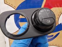 Ferrari 458 Italia Speciale – Restauro delle plastiche appiccicose >>>>>>>>>>>>>> - Comando accensione luci. (DOPO)