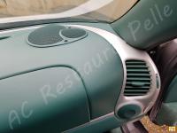 Porsche 911 Carrera 4 (996) - anno 1999 - Restauro completo dell’interno in pelle e della radica - Dettaglio del profilo e della bocchetta aria lato passeggero. (DOPO)
