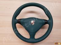 Porsche 911 Carrera 4 (996) - anno 1999 - Restauro completo dell’interno in pelle e della radica - Il volante completo. (DOPO)
