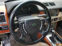 Range Rover Vogue TDV8 (L322) - anno 2008 - Restauro completo dell’interno in pelle e delle plastiche  - Panoramica del volante. (PRIMA)