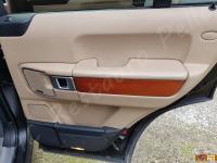 Range Rover Vogue TDV8 (L322) - anno 2008 - Restauro completo dell’interno in pelle e delle plastiche  - Pannello porta posteriore destro. (PRIMA)