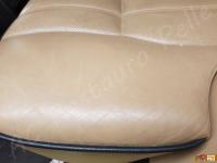 Range Rover Vogue TDV8 (L322) - anno 2008 - Restauro completo dell’interno in pelle e delle plastiche  - Dettaglio della seduta del divano posteriore. (PRIMA)