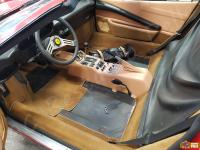 Ferrari 308 GTSi quattrovalvole - anno 1984 - Restauro di sedili e volante e pulizia dell’interno - Panoramica dell'abitacolo. (PRIMA)