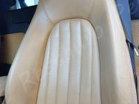 Maserati 4200GT Spyder CambioCorsa - anno 2003 - Restauro completo dell’interno - Particolare dello schienale del sedile guida. (PRIMA)