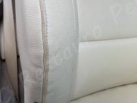 BMW 335d E92 - anno 2010 - Restauro sedili, volante e lavaggio abitacolo. - Dettaglio del fianchetto esterno lato passeggero. (PRIMA)