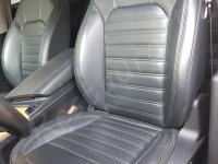 Alfa Romeo Stelvio 2000 turbo Q4 - anno 2017 - Pulizia e trattamento dell’interno in pelle - Panoramica del sedile di guida. (PRIMA)