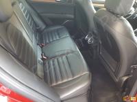 Alfa Romeo Stelvio 2000 turbo Q4 - anno 2017 - Pulizia e trattamento dell’interno in pelle - Panoramica divano posteriore. (PRIMA)