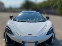 McLaren 570S - Rivestimento e personalizzazione del volante in vera pelle  - L'auto del nostro cliente. (PRIMA)