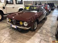 Alfa Romeo 1750 GT Veloce - anno 1969 - Restauro volante in bachelite >>> - L'auto del nostro cliente esposta alla fiera di Padova 2020. (PRIMA)