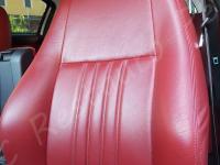 Alfa Romeo 147 - anno 2006 - Restauro volante e trattamento interno in pelle  - Particolare dello schienale di guida. (PRIMA)