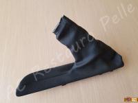 BMW serie 1 (E87) - anno 2008 – Rivestimento volante, pomelli e cuffie in vera pelle con personalizzazioni - Cuffia del freno a mano. (PRIMA)
