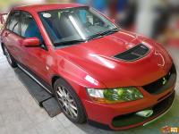 Mitsubishi Lancer EVO IX - Volante rivestito e personalizzato in Alcantara  - AC Restauro Pelle: i veri professionisti del restauro conservativo. (PRIMA)