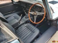 Jaguar E-Type 4.2 coupè 2° serie - anno 1969 - Restauro completo degli interni - Panoramica dell'abitacolo lato guida. (PRIMA)