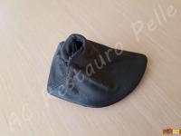 BMW serie 1 (E87) - anno 2008 – Rivestimento volante, pomelli e cuffie in vera pelle con personalizzazioni - Altra visuale della cuffia del cambio automatico. (PRIMA)