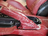 Ferrari 599 GTB - Lavaggio completo dell’interno con trattamento ammorbidente - Lavaggio tunnel centrale e freno a mano. (DURANTE)