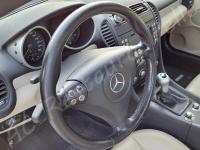 Mercedes SLK 200 kompressor (R171) - Restauro completo degli interni  - Panoramica del volante. (PRIMA)
