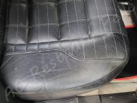 Lancia Delta HF Integrale Evo1- anno 1992 - Restauro completo dell’interno - Particolare fianchetto destro seduta divano posteriore. (PRIMA)