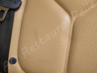 Porsche Cayenne 2012 - Lavaggio completo dell’interno in pelle e della moquette - Dettaglio pelle. (PRIMA)