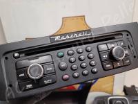 Maserati GranTurismo - Restauro delle plastiche appiccicose e dei tasti retroilluminati. - Il pannello di controllo del navigatore e della radio. (PRIMA)