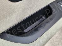 BMW 330 cabrio Individual - Restauro completo dell’interno  >>>>> - Dettaglio delle plastiche del pannello porta. (PRIMA)