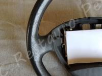 Opel Vivaro – anno 2011 – Rivestimento volante in vera pelle con personalizzazione - Particolare dell'impugnatura sinistra. (PRIMA)