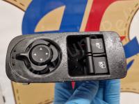 Alfa Romeo 4C – Restauro plastica appiccicosa >>>>>>>>>>>>>>>>>>>> - Il pezzo nel nostro laboratorio. (PRIMA)
