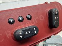 Ferrari 612 Scaglietti – Restauro delle plastiche appiccicose >>>>>>>>>> - Dettagli comandi sedile elettrico guidatore. (PRIMA)