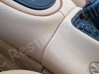 Maserati 4200GT – Restauro completo dell’interno >>>>>>>>>>>>>> - Dettaglio rivestimento tunnel centrale. (PRIMA)