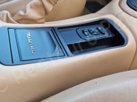 Maserati 4200GT – Restauro completo dell’interno >>>>>>>>>>>>>> - Dettaglio tunnel centrale. (PRIMA)