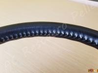 Honda S2000 - anno 1998 – Rivestimento volante e cuffia cambio in vera pelle con personalizzazione - Particolare delle cuciture sulla corona. (PRIMA)