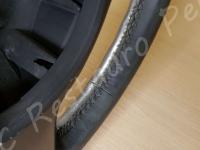BMW serie 3 Msport (E46) - anno 2003 – Rivestimento volante in vera pelle con personalizzazione - Altro dettaglio delle cuciture. (PRIMA)
