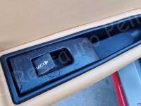 Ferrari 360 Modena – Restauro plastiche e pulizia interno >>>>>>>>>>> - Maniglia apriporta lato guida. (PRIMA)