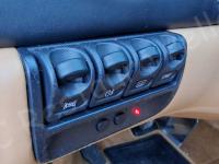 Ferrari 360 Modena – Restauro plastiche e pulizia interno >>>>>>>>>>> - Pulsanti servizi accessori con modanatura. (PRIMA)