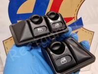 Ferrari F355 – Restauro completo degli interni (pelle e plastiche) >>>>>>> - Tutti i comandi degli alzacristalli elettrici. (PRIMA)