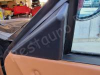 Ferrari 575M Maranello – Restauro plastiche appiccicose  >>>>>>>>>>>> - Uno dei due triangoli alla base dei finestrini anteriori. (PRIMA)