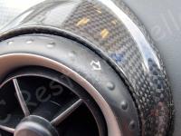 Ferrari F430 spider – Restauro plastiche appiccicose >>>>>>>>>>>> - Dettaglio bocchetta aria. (PRIMA)