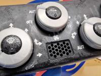 Ferrari 599 GTB – Restauro plastiche appiccicose >>>>>>>>>>>>>>> - Dettagli. (PRIMA)