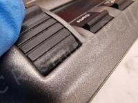 Porsche Cayman S – Restauro completo interno (pelle e plastiche) >>> - Dettagli dei pulsanti. (PRIMA)