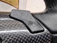 Ferrari F12 Berlinetta – Restauro completo delle plastiche >>>>>>>>>>>> - Dettagli dei vari comandi sul volante. (PRIMA)