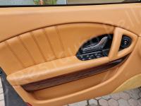 Maserati Quattroporte – Restauro completo delle plastiche e del cielo >>> - Pannello porta guida. (PRIMA)