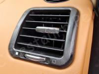 Maserati Quattroporte – Restauro completo delle plastiche e del cielo >>> - Dettaglio bocchetta aria. (PRIMA)