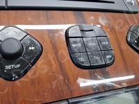 Maserati Quattroporte – Restauro completo delle plastiche e del cielo >>> - I comandi radio-navigatore. (PRIMA)