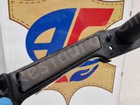 Maserati Quattroporte – Restauro completo delle plastiche e del cielo >>> - La parte interna delle maniglie tiraporta. (PRIMA)