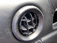 Ferrari 360 Modena – Restauro completo degli interni (pelle e plastiche)  - La bocchetta aria sinistra. (PRIMA)