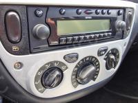 Ferrari 360 Modena – Restauro completo degli interni (pelle e plastiche)  - La consolle centrale. (PRIMA)