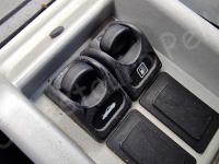 Ferrari 360 Modena – Restauro completo degli interni (pelle e plastiche)  - I pulsanti sul tunnel centrale. (PRIMA)