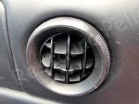 Ferrari 360 Modena – Restauro completo degli interni (pelle e plastiche)  - La bocchetta destra. (PRIMA)